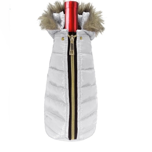 Other - Wine Bottle Jacket White Faux Fur Hood Winter Holiday Christmas Gift Wrap NWOT